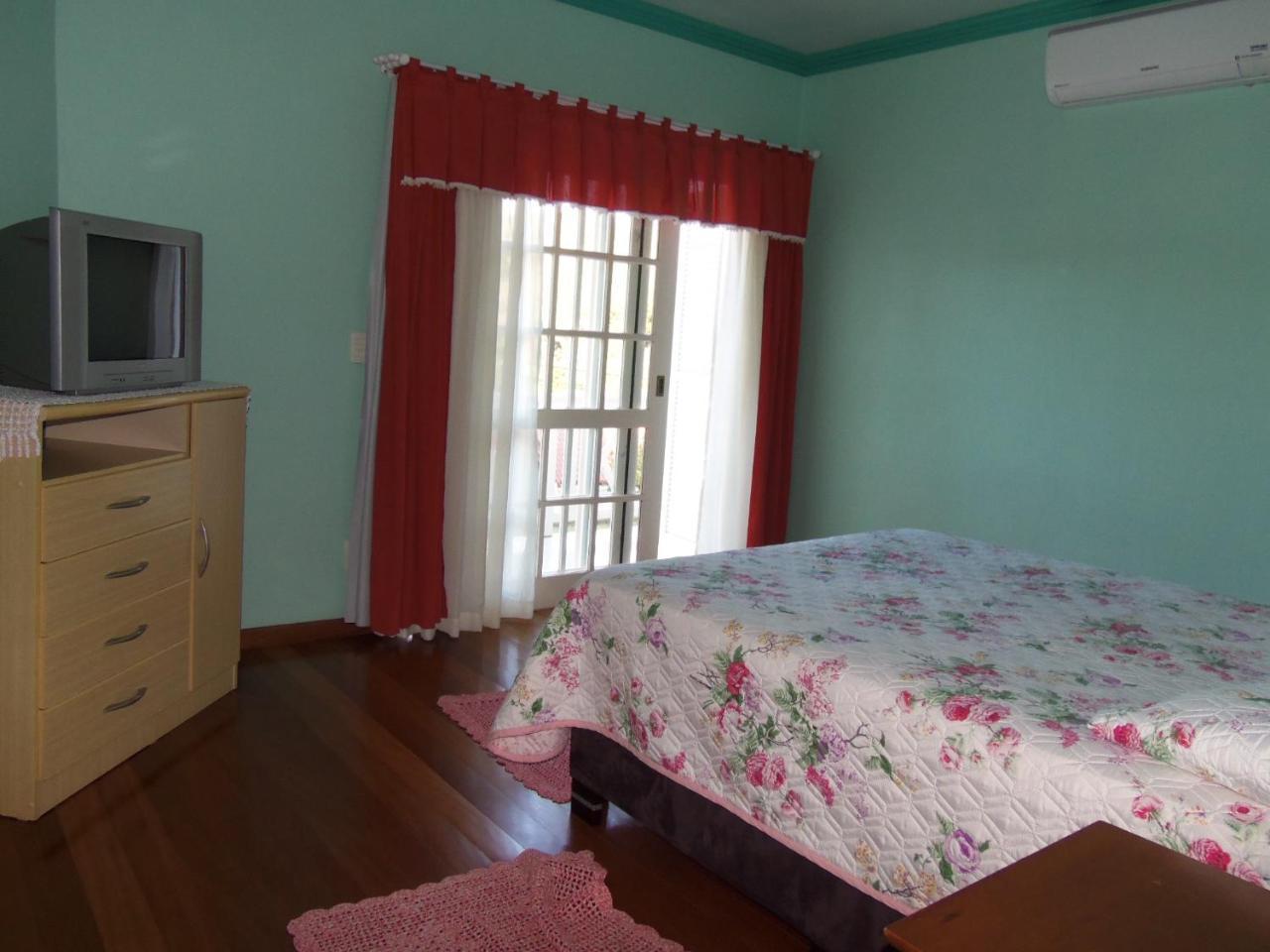 Casa Ampla Com Comodos Confortaveis غرامادو المظهر الخارجي الصورة